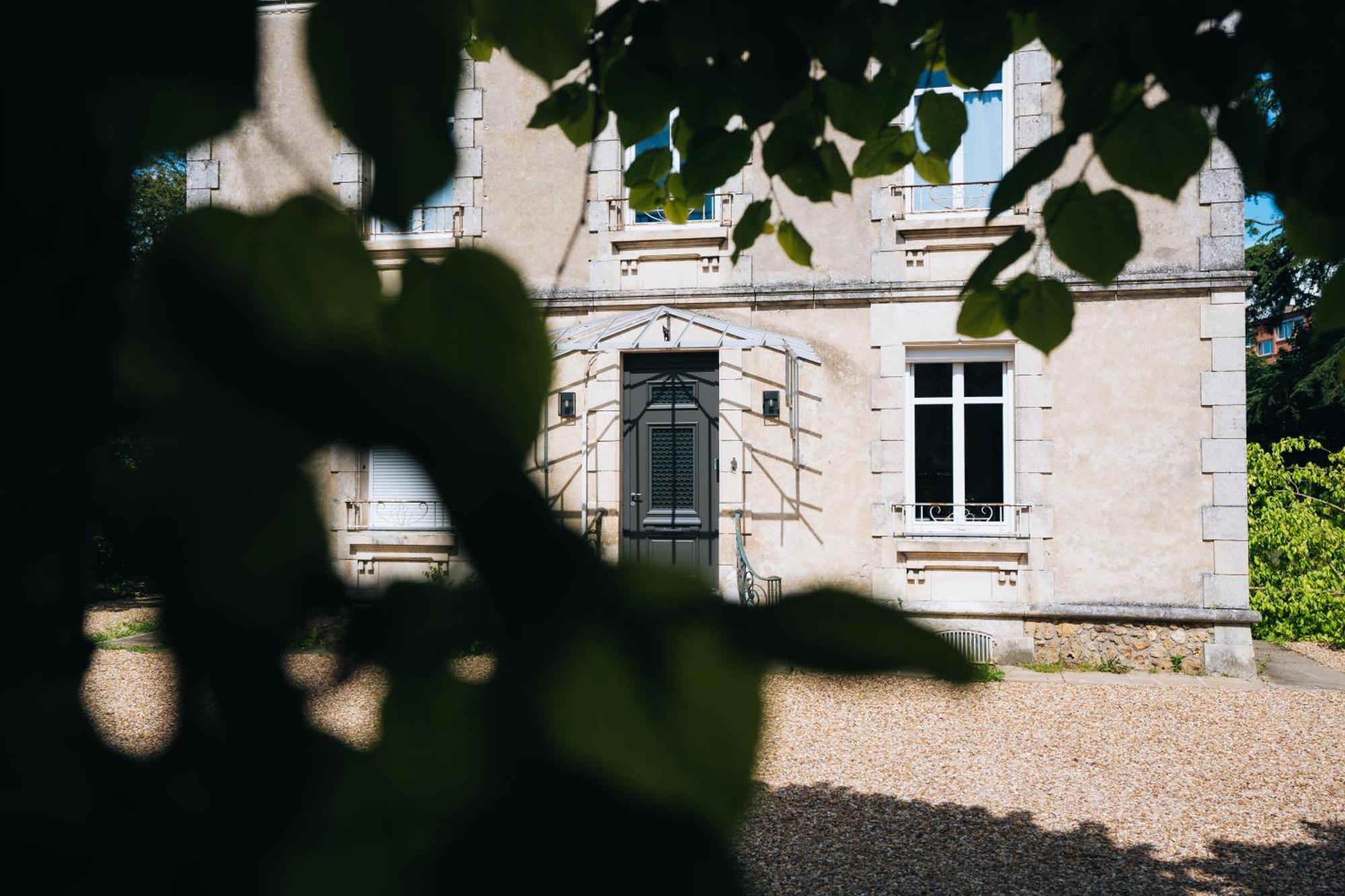 La Marjolaine - Demeure D'Hotes - Service Para-Hoteiier - Premium Châteauroux Exterior foto